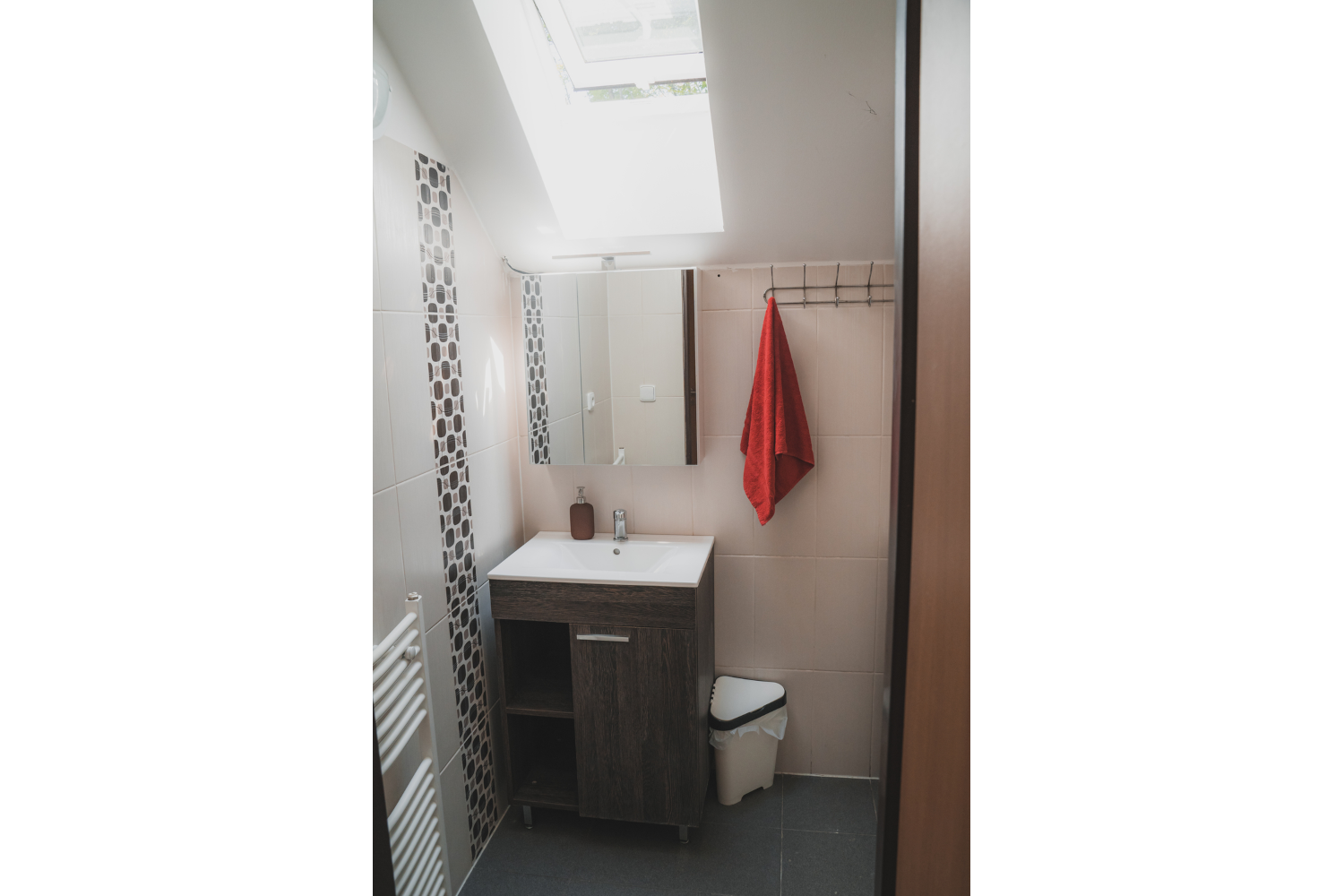 bathroom image 2